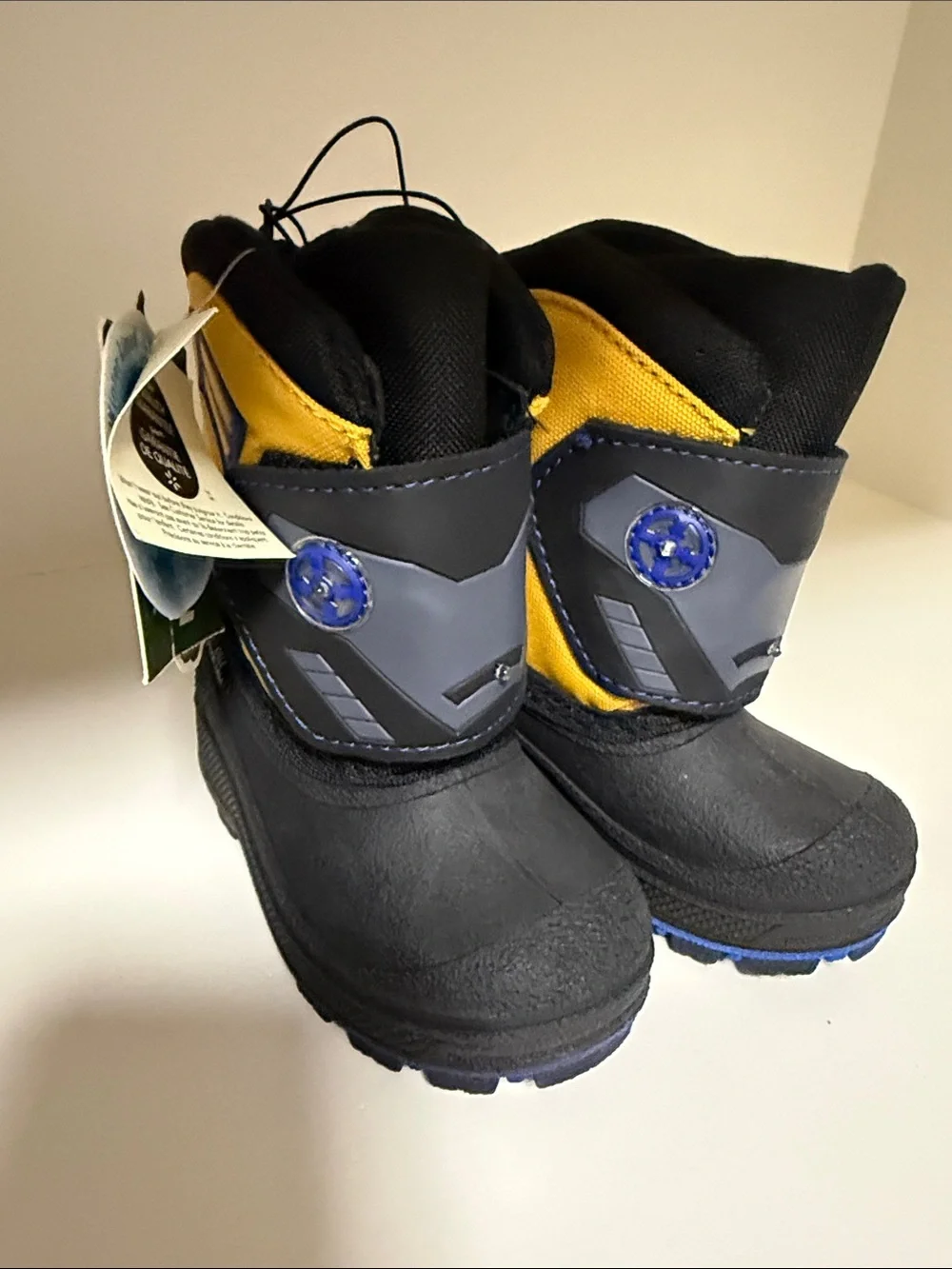 Kids Black and Gray Light-Up Winter Boots with Green Accent